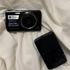 SONY CYBERSHOT DSC-W650.